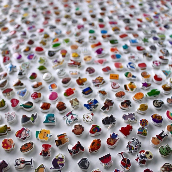 Flies Fly Insect Bug Outdoors Nature Stud Earrings - Picture 5 of 6